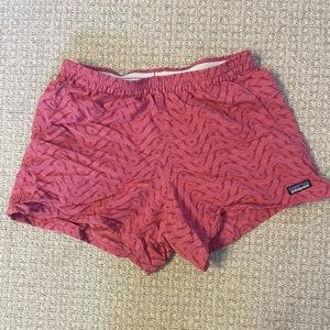 Women’s Patagonia baggies! Size small